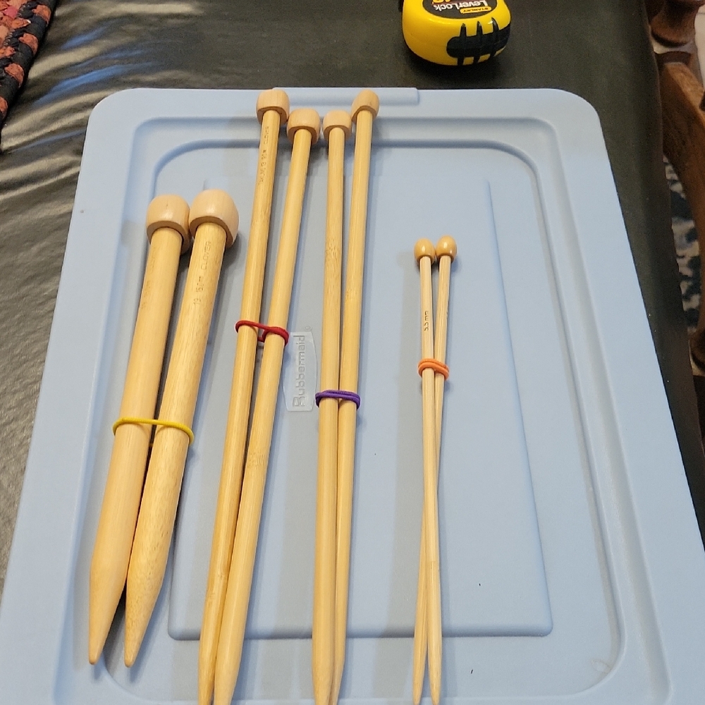 Natural Wood Knitting Needles Set